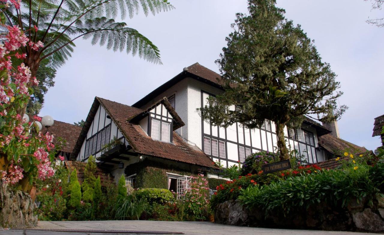 The Smokehouse & Restaurant Hotel